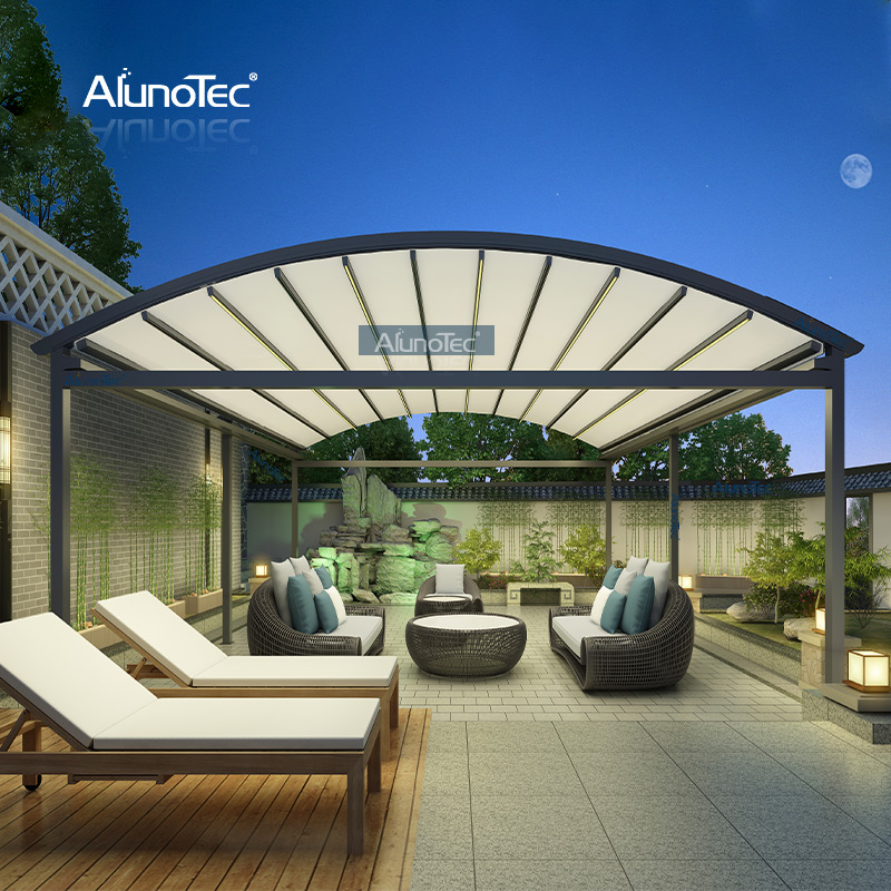 Luxueux pare-soleil PVC étanche Gazebo électrique rétractable balcon patio  Toit en tissu, auvent extérieur de restaurant avec LED - Chine Auvent et  toit escamotable prix